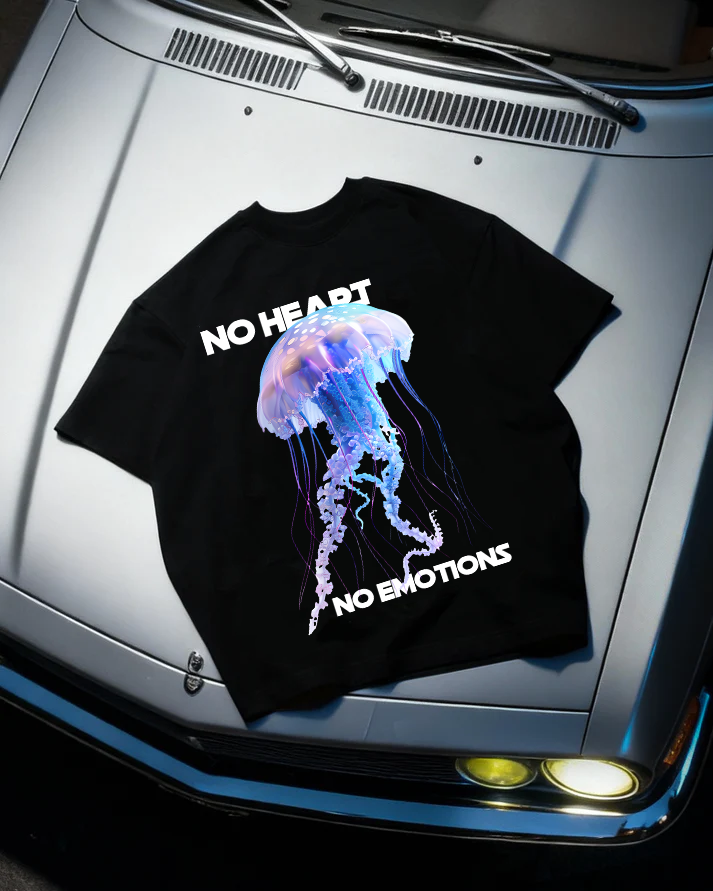 No Heart. No Emotions. Oversized T-Shirt