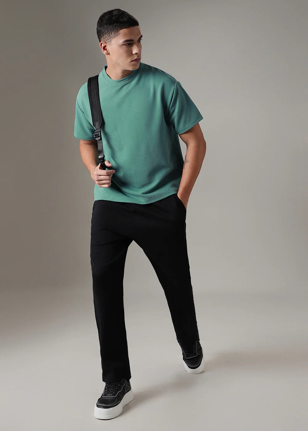 Oversize bottle-green Tshirt